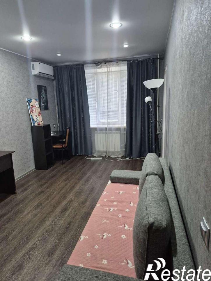 2-комн квартира Володарского улица, 8