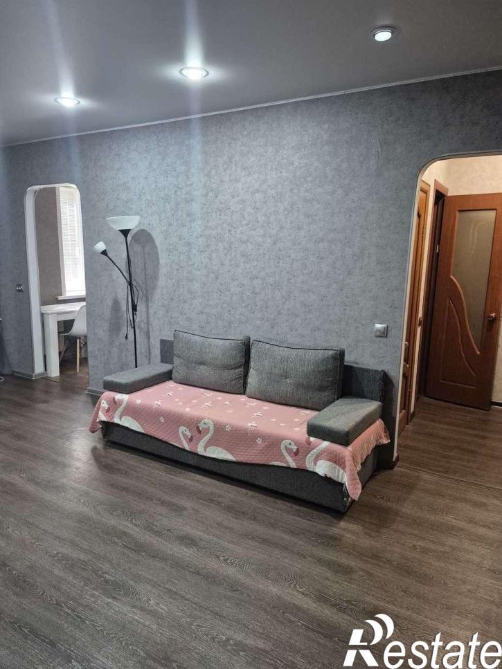 2-комн квартира Володарского улица, 8