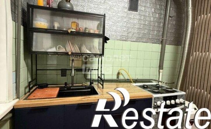 2-комн квартира улица Строителей, 10,  д. 10