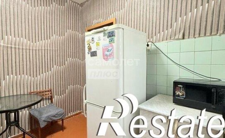 2-комн квартира улица Строителей, 10,  д. 10