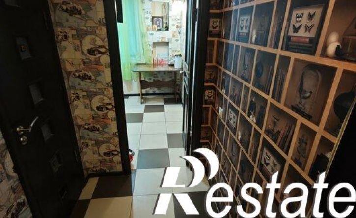 3-комн квартира проспект Победы, 42,  д. 42
