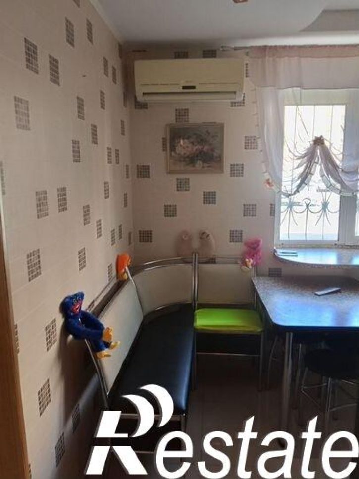 3-комн квартира улица Лета, 3