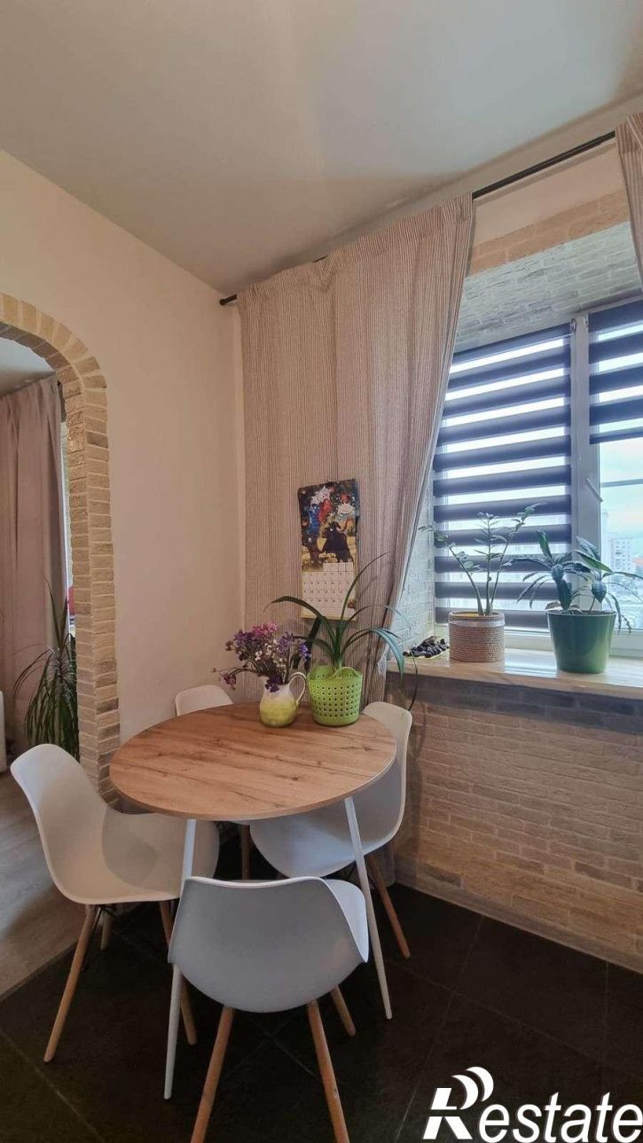 3-комн квартира Николаевский проспект, 36