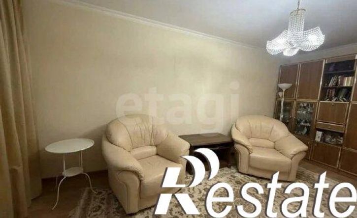 2-комн квартира улица Баныкина, 56,  д. 56