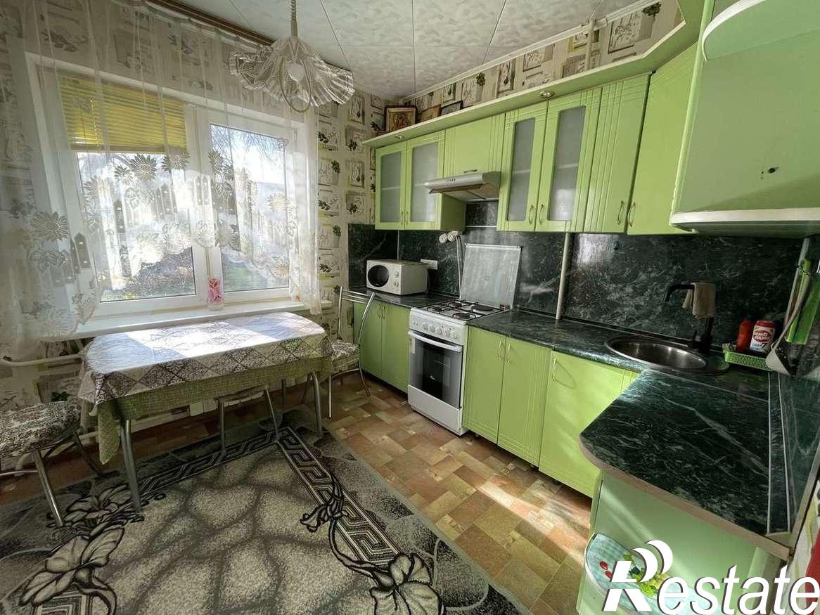 Купить квартиру за 3 000 000 рублей на Победы проспект, 52