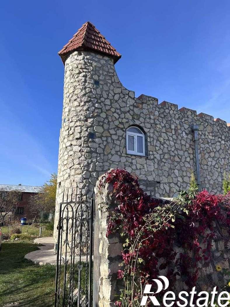 Купить дачу, дом, коттедж за 10 000 000 рублей на 3-я полоса, 105